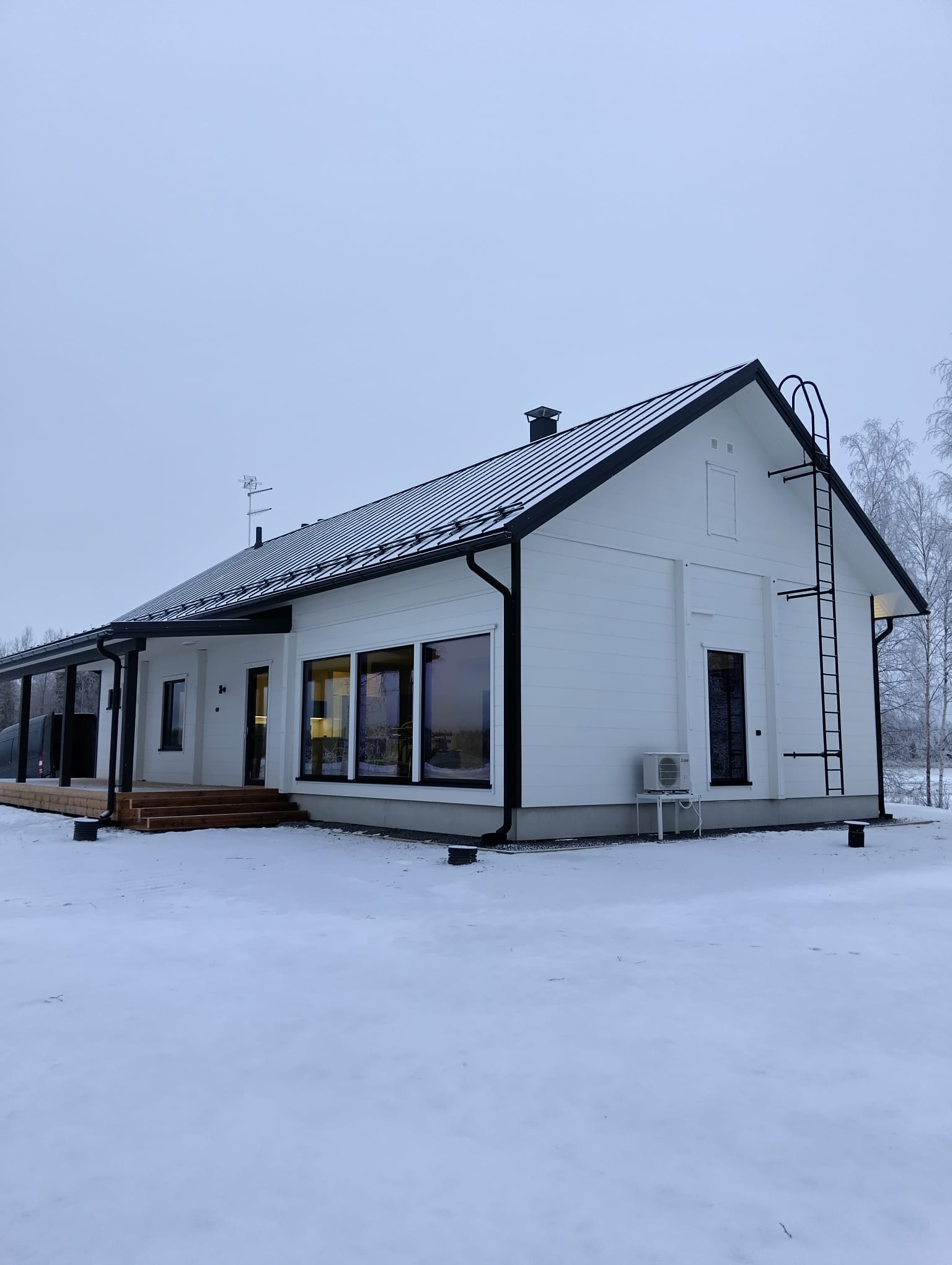 Uusi omakotitalo rakenteilla Etelä-Pohjanmaalla